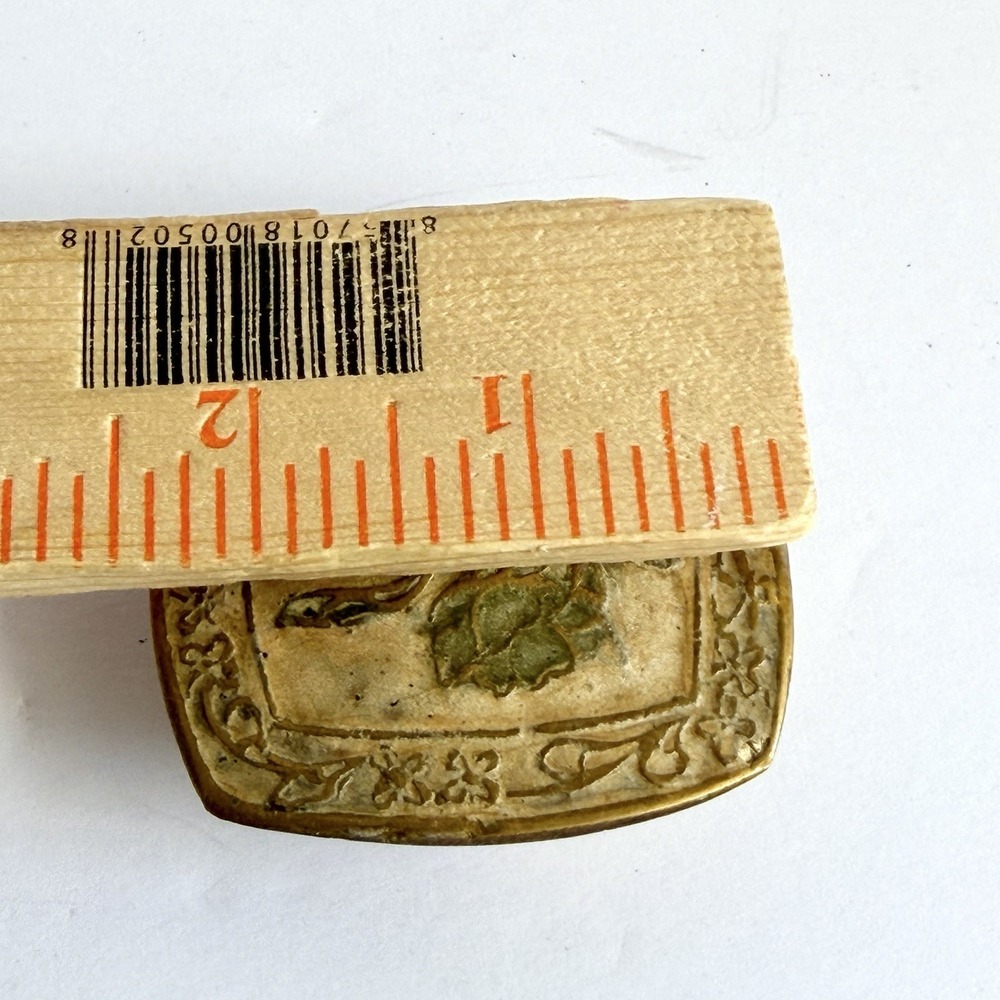 Mini Brass Trinket Box With Lid Painted Enamel Flowers Pillbox Knock Knack - Picture 6 of 7